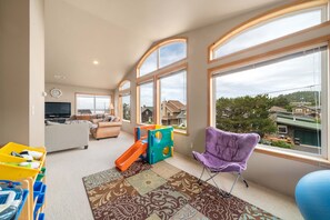Children’s area - House in Cannon Beach near downtown (Cannon Beach)
