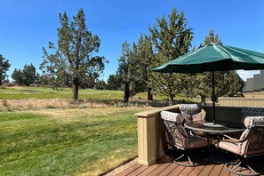 Outdoor dining - Golf course-view chalet with fireplace, pools, tennis, gym, golf, volleyball (Eagle Crest)