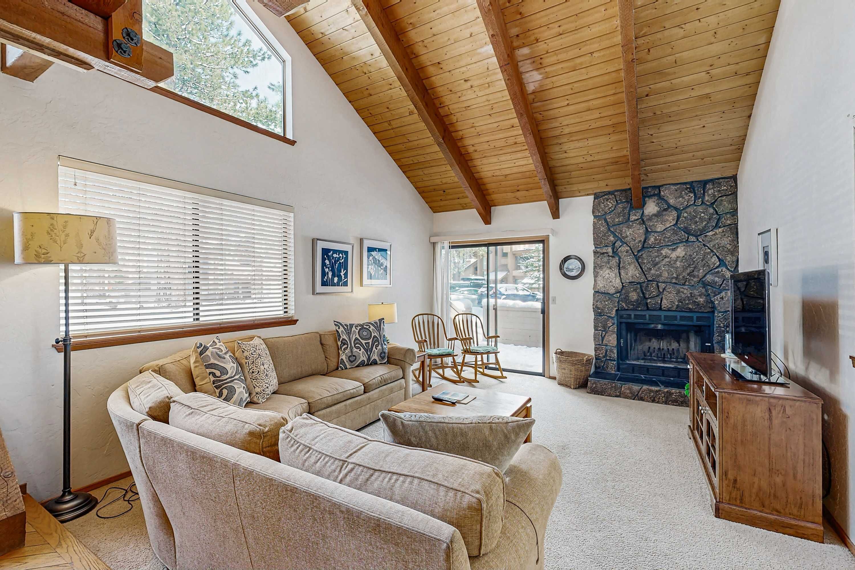 TV, fireplace, DVD player, offices