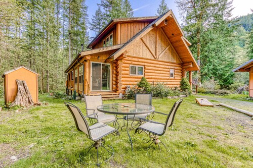 Woodland home near golf & ski slopes with wraparound deck - dog-friendly