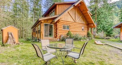 Woodland home near golf & ski slopes with wraparound deck - dog-friendly