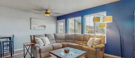 TV, fireplace, offices