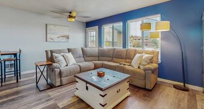 Family Friendly Coastal Getaway Townhome Near Beach & Downtown