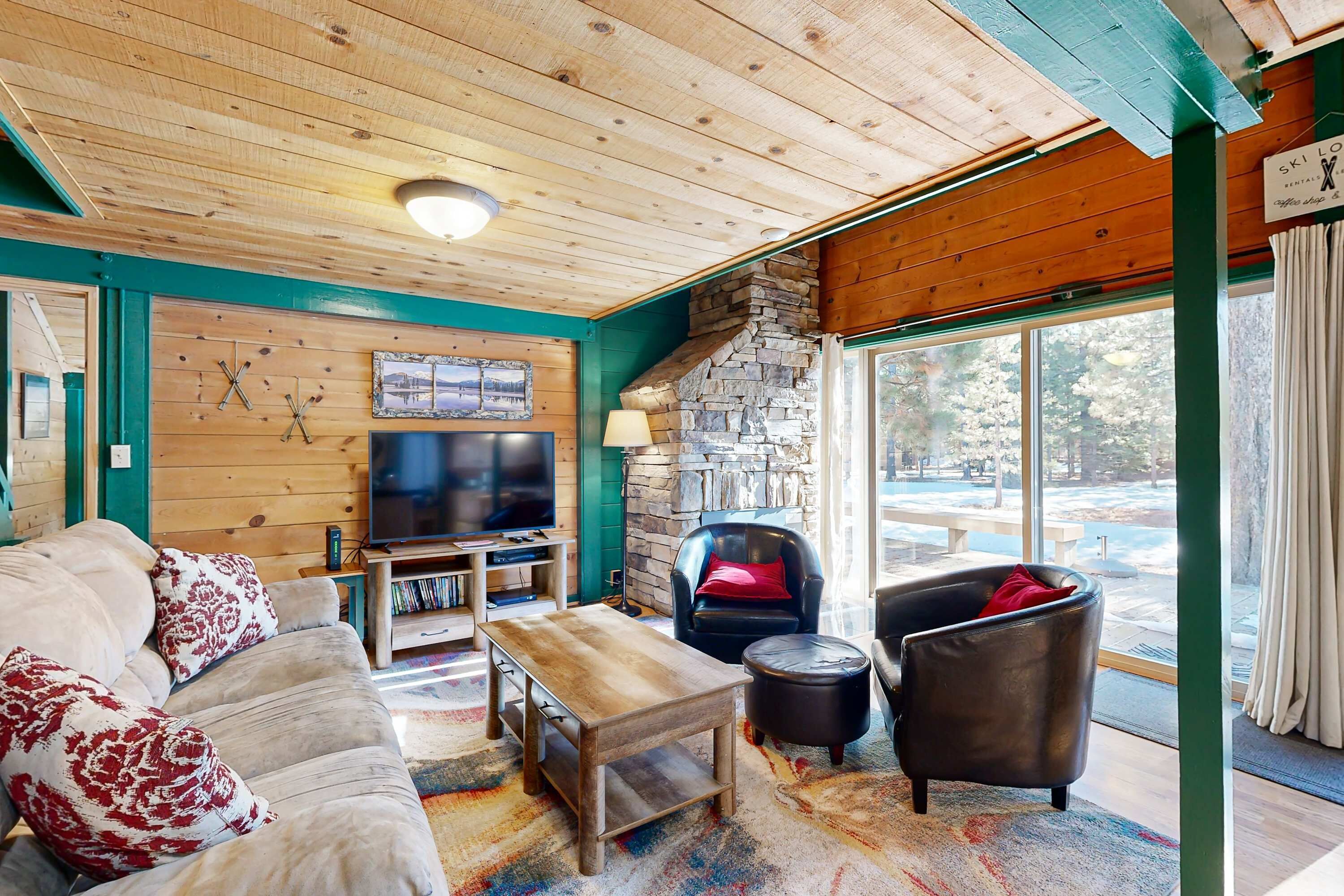 TV, fireplace, DVD player, offices