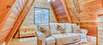Adorable A-frame cabin w/nearby river access, game room, wood stove, firepit