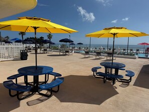 Khu ẩm th ực ngoài trời