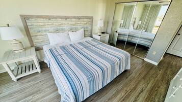 Luxury Condo, Balcony, Partial Ocean View