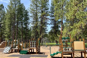 Children’s area - Spacious family home with wraparound deck, gas grill, and resort amenities (Black Butte Ranch)