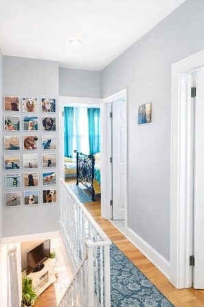 Interior - Ventnor Seaside Gem: Outdoor Shower, Walk to Beach (Ventnor City)