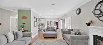 NEW! Modern 4BR Retreat Near Everything