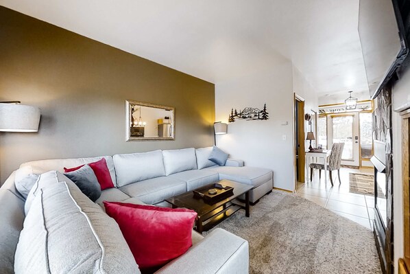 TV, fireplace, offices