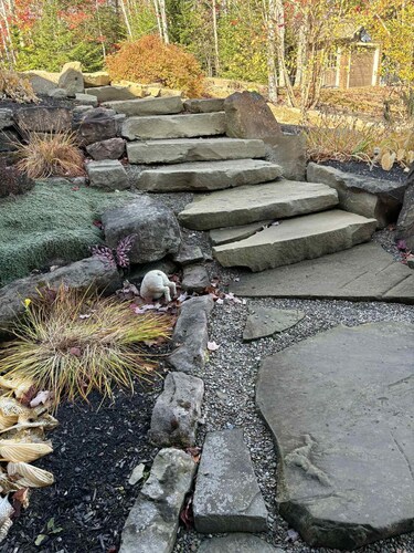 Welcome to your urban escape with HOT TUB!