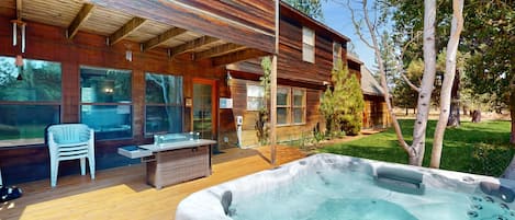 مغطس سبا خارجي