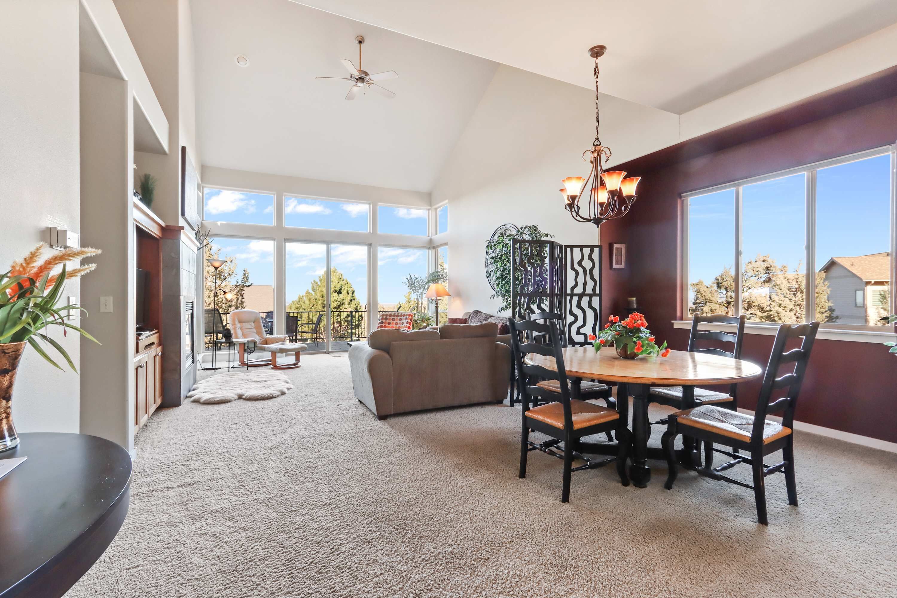 リビング エリア