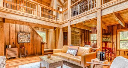 Luxe compound with private sauna, hot tub, rec house & fireplace