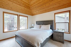 3 Schlafzimmer, Bügeleisen/Bügelbrett, Reisekinderbett, WLAN