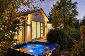 Terrace/patio - Arrowtown Home near Golf, Biking & Walking Trails (Arrowtown)