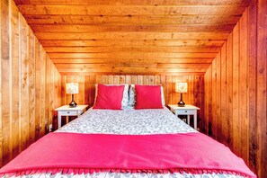 3 chambres, fer et planche à repasser, Wi-Fi, draps fournis