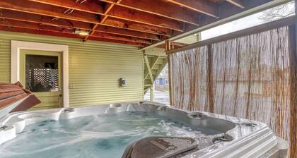 Spacious downtown craftsman with private hot tub, & river views
