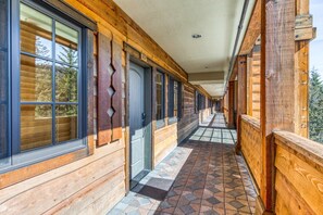 Exterior detail - Luxurious Collins Lake condo with fireplace, great views & shared pool & hot tub (Government Camp)