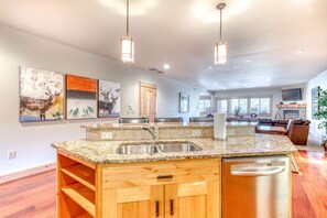 Interior - Luxurious Collins Lake condo with fireplace, great views & shared pool & hot tub (Government Camp)