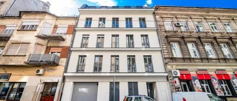 บริเวณภายนอก