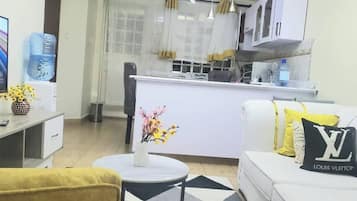Apartamento, 1 quarto | Sala de estar