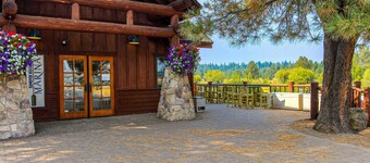 Updated home golf course view, pool, & tennis - wood fireplace, grill, and deck