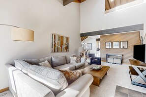 TV, fireplace, DVD player, offices
