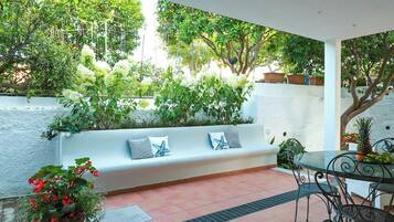 Superior Apartment, Courtyard View | View from room