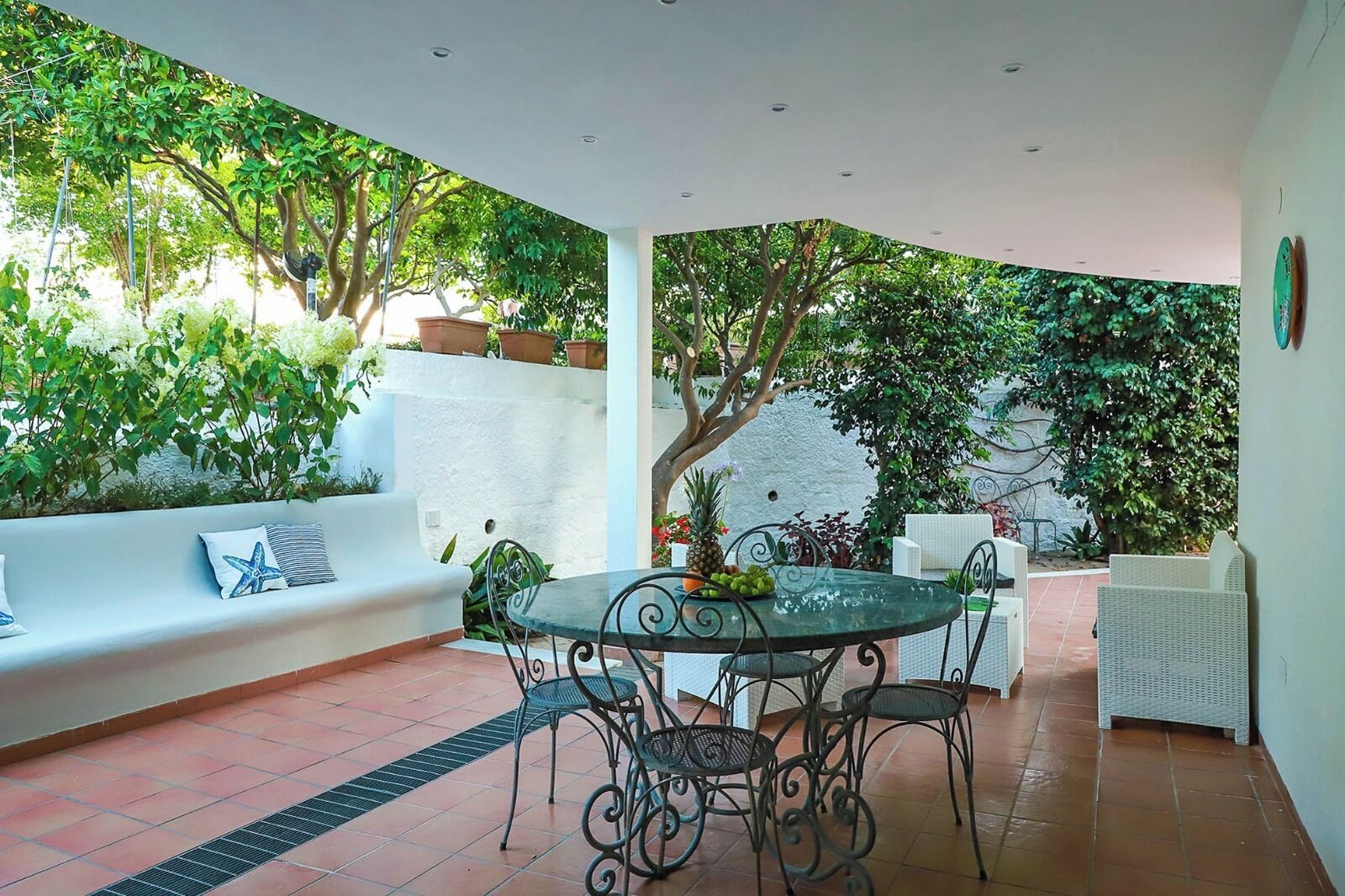 Superior appartement, uitzicht op de binnenplaats | Uitzicht vanuit de kamer