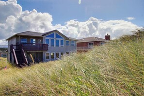 Exterior - Oceanfront Home with Bay Views, Free WiFi, Gas Grill & Gas Fireplace (Waldport)