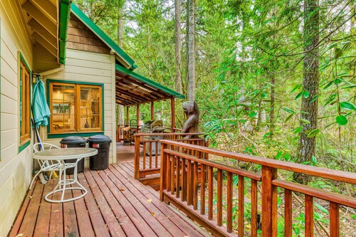 Historic Waterfront Cabin with Hot Tub & Salmon River Access - Dog-Friendly