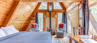 Intimate dog-friendly retreat with free WiFi, wood stove, & gas grill