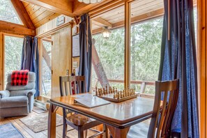 Dining - Intimate dog-friendly retreat with free WiFi, wood stove, & gas grill (Welches)