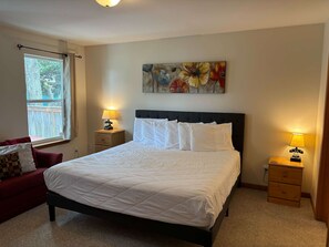 2 slaapkamers, een strijkplank/strijkijzer, wifi, beddengoed