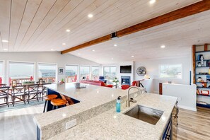 Interior - Dreamy Coastal Gem Near the Beach with Ocean View, Game Room, & a Private Hot Tub (Newport)