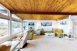 TV, fireplace, DVD player, stereo