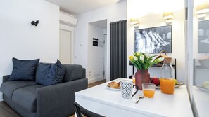 Apartment (1 Bedroom) | Interior - Italianway Comfort - Baiamonti 3 A (Milan)