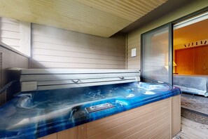 Tina de hidromasaje interior