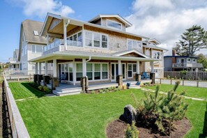Exterior - Oceanfront, Dog-Friendly Home with Gas Fireplace - Just Steps from the Beach (Seaside)