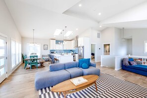 TV, fireplace, offices - Oceanfront, Dog-Friendly Home with Gas Fireplace - Just Steps from the Beach (Seaside)