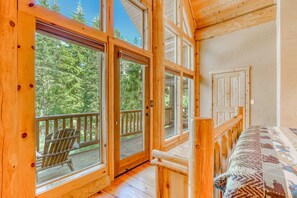 Interior - Lodge with Two Decks & Great Location Close to Lake and Skiing (Government Camp)