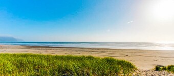 Oceanfront condo - walk to beach & Gearhart Golf Links