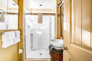 Shower, hair dryer, towels - Updated Dog-Friendly Cottage with Outdoor Firepit, Five Blocks from the Beach (Gearhart)