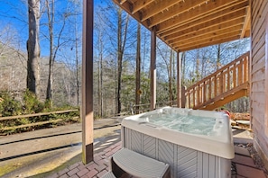 Outdoor spa tub - 3BR Cabin w/ Hot Tub & Arcade | Dollywood Nearby! (Sevierville)
