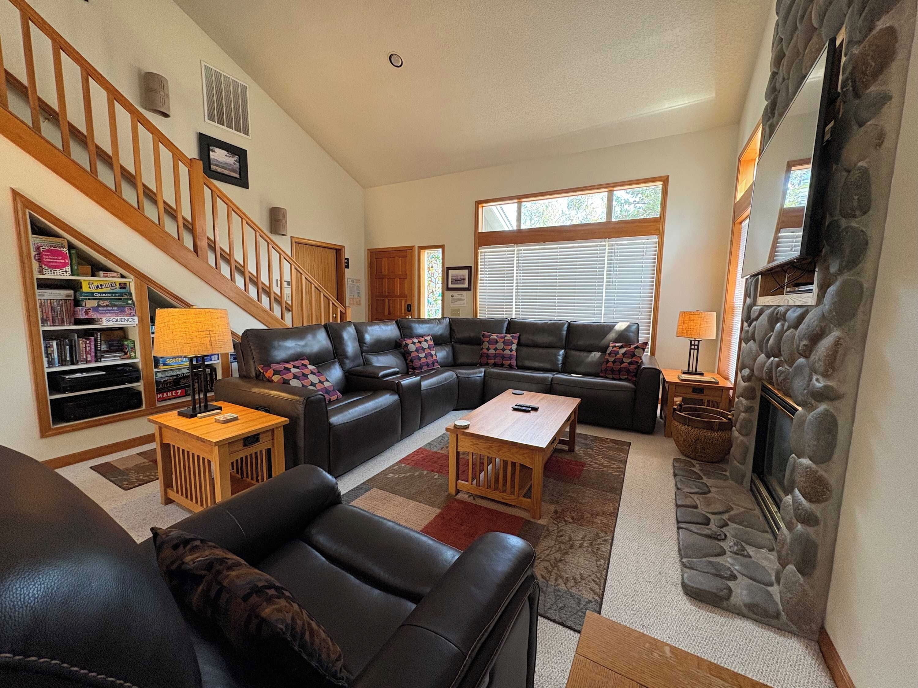 TV, fireplace, DVD player
