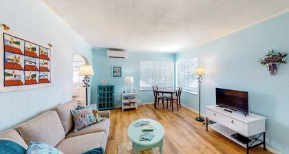 Charming, dog-friendly house with Wifi & W&D - near the river