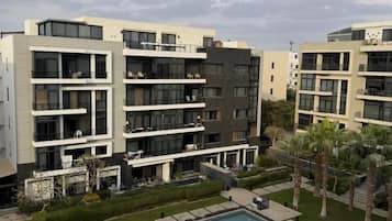 Premier Apartment, 3 Bedrooms, Private Bathroom, Lake View | Lake view