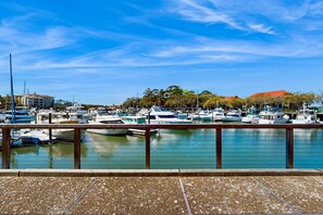 Marina - Waterfront, dog-friendly condo at Shelter Cove with pool, deck & harbor view (Hilton Head)